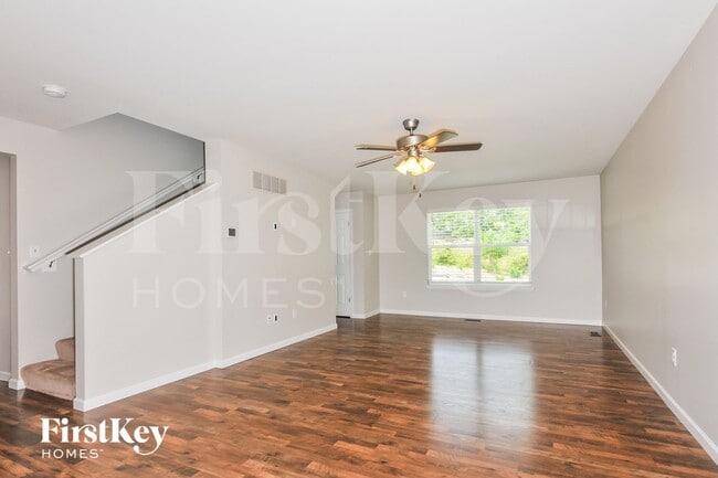 Photo - 123 Brookview Way Dr