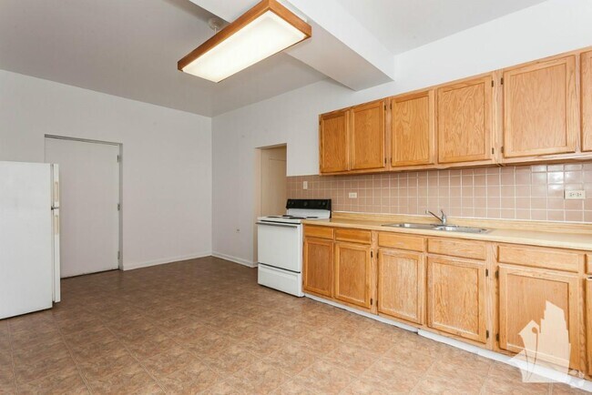 Building Photo - 3147 N Kedzie Ave Unit 1M Rental