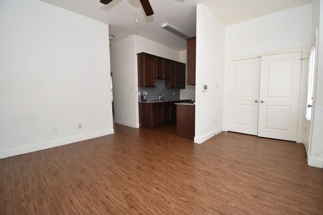 Photo - Hidden Oaks Apartments Unit 2410 W. Barnett Springs Ave