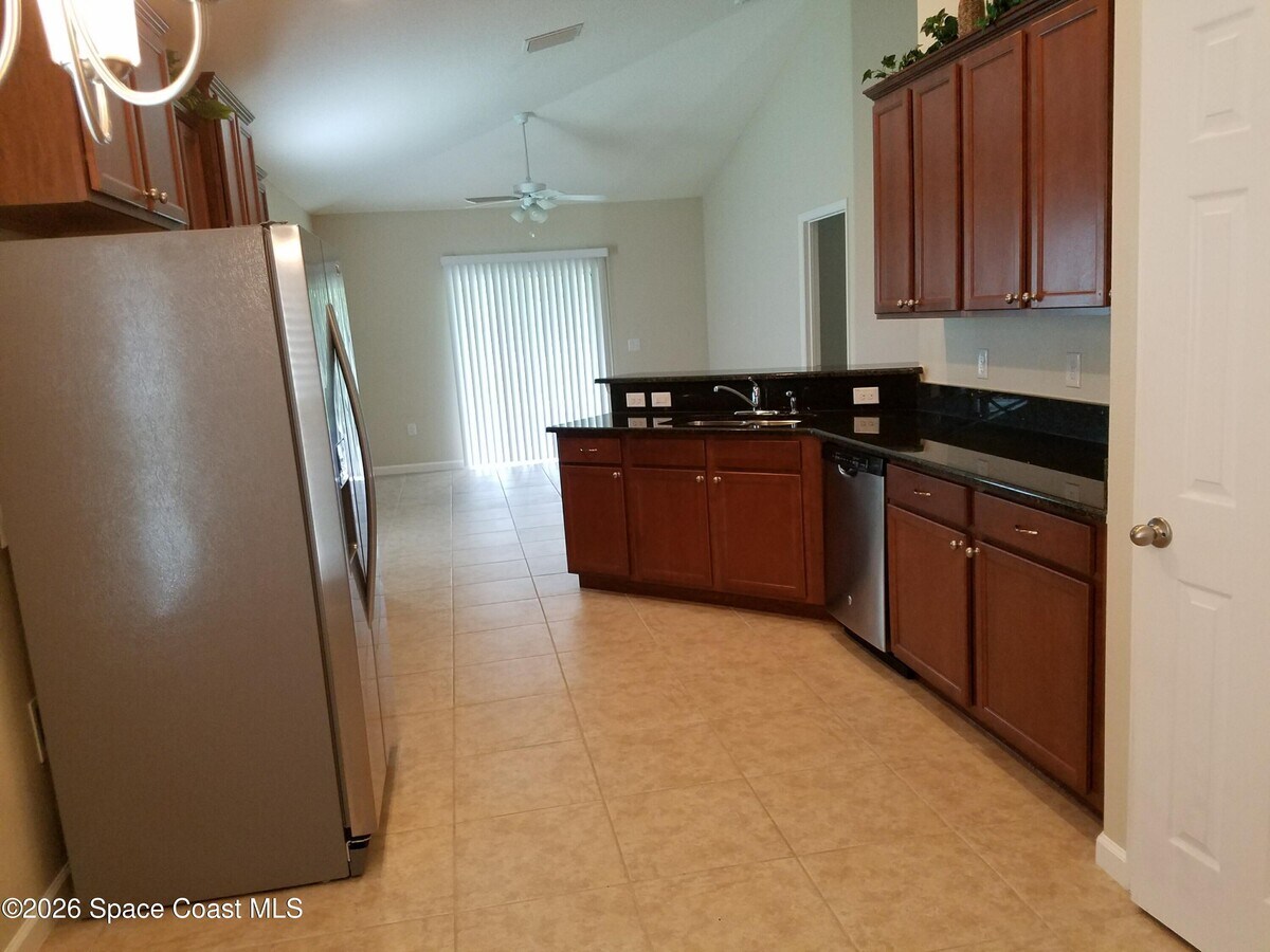 Photo - 2600 Snapdragon Dr NW