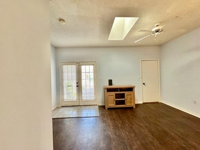 Photo - 1828 Whispering Oaks Ln