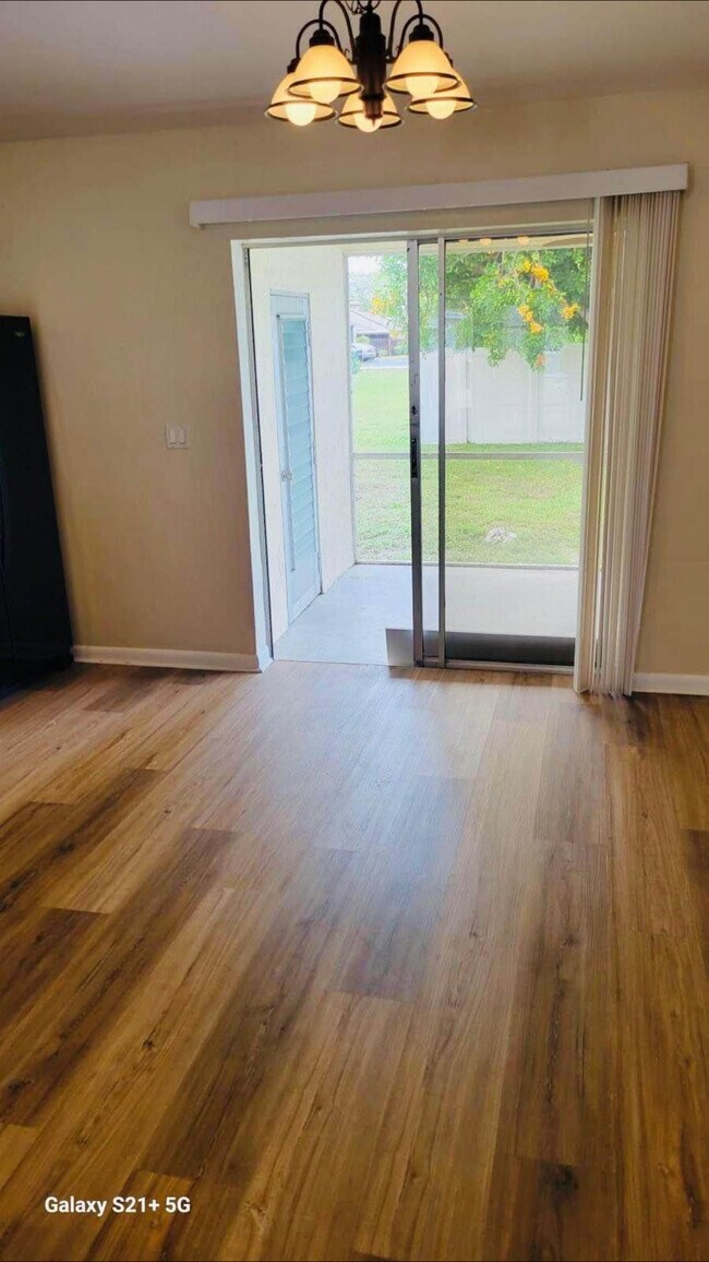 Photo - 640 SE 13th Ave