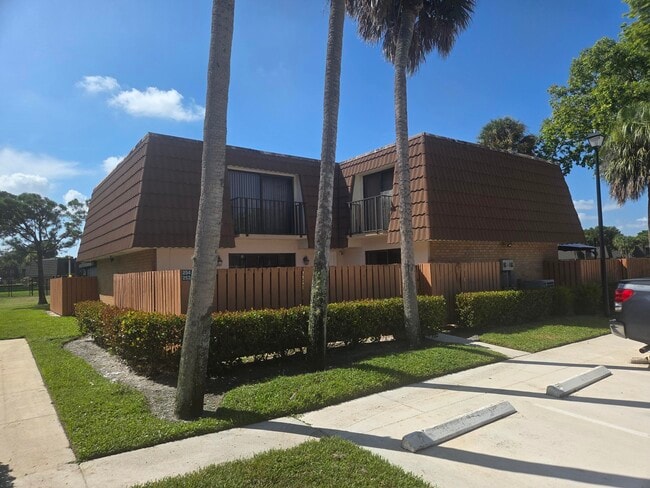 Building Photo - 253 Charter Way Rental
