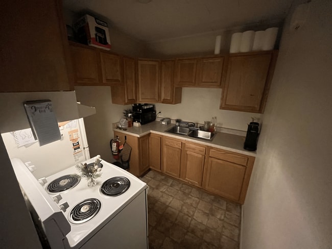 Photo - 113 W Grand Ave Unit 2