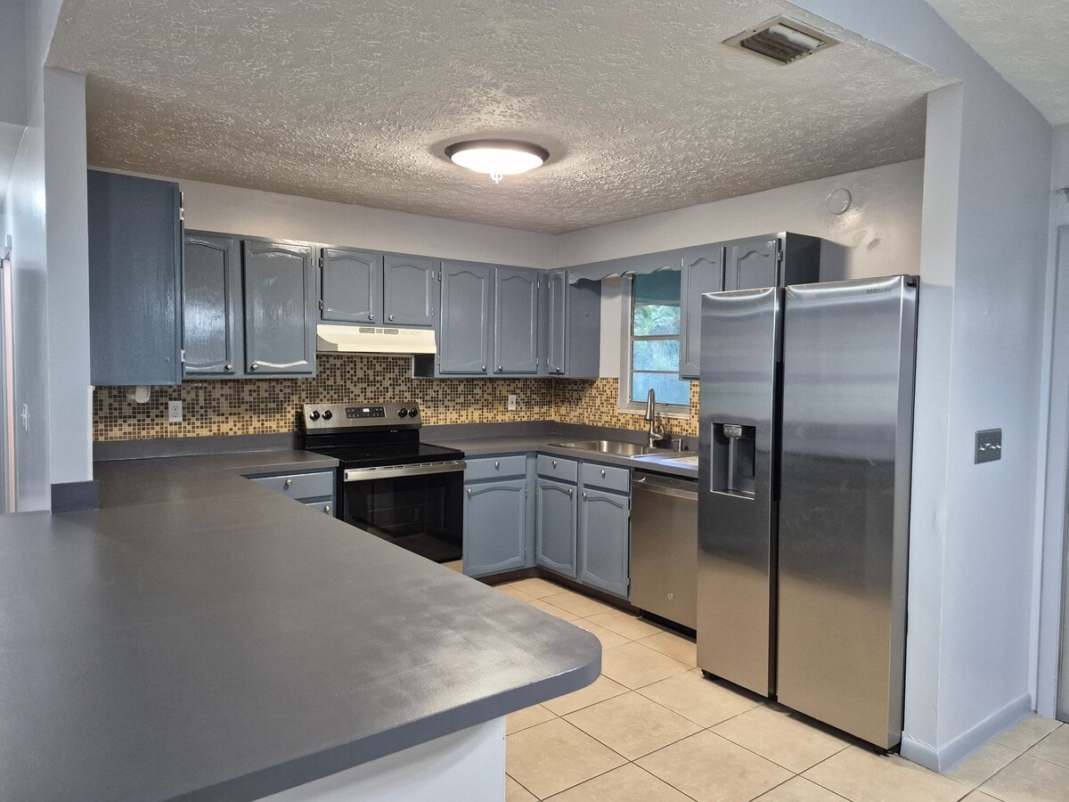 Photo - 1318 SW Ackard Ave