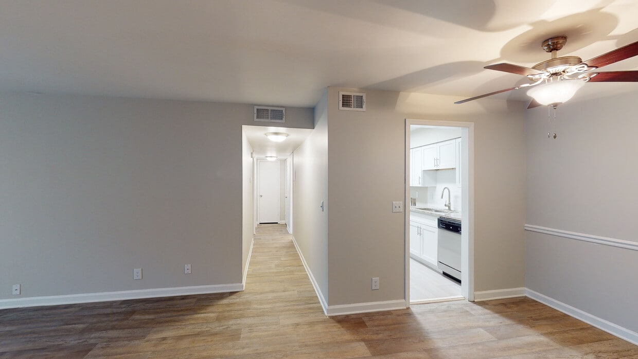 Photo - Greenbriar Apartments