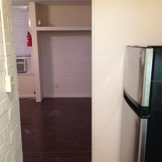 Photo - 1110 SW 3rd Ave