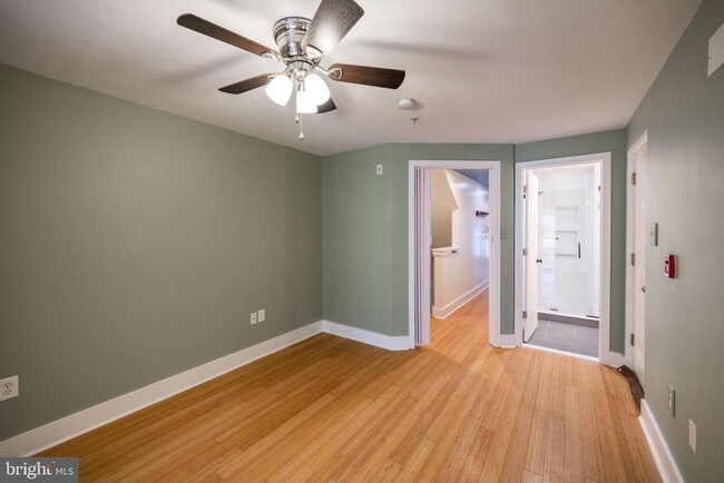 Photo - 1814 Christian St Unit 1