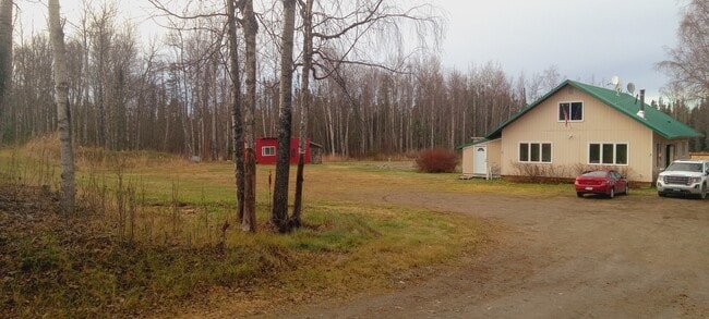 Building Photo - 2400 Richards Ct