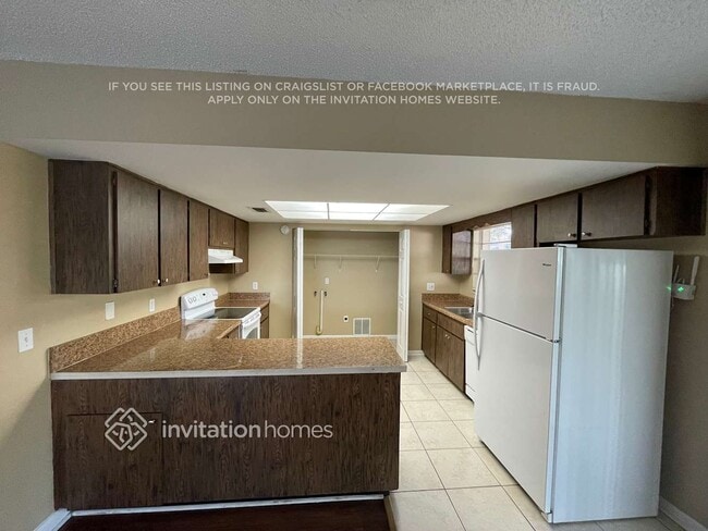 Photo - 813 Senate Ct