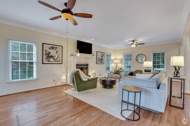 Building Photo - 109 E Point Dr Unit ID1244810P Rental