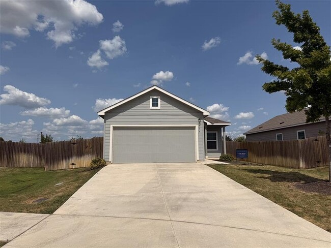 Building Photo - 904 Big Rocky Bend Rental