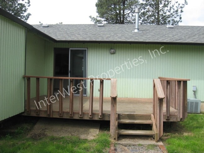 Photo - Ranch-Style Home in Beaverton with Fenced Yard, A/C, and 2 Car Garage!