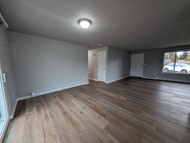 Photo - Newly Remodeled 3 Bedroom Home in Port Orc...