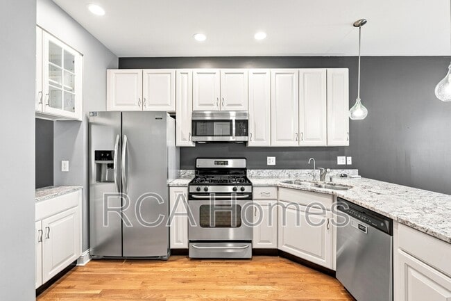 Photo - 232 E Saint Joseph St