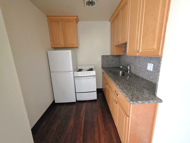 Photo - 2253 Central Ave Unidad H