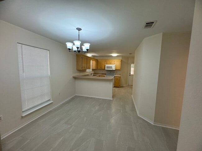 Photo - 1615 Chadwick Ln