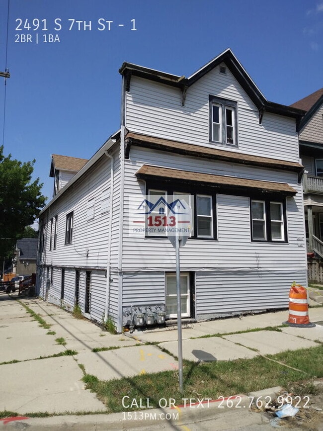 Photo - 2491 S 7th St Unidad 1