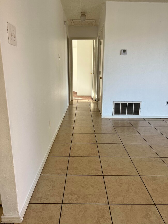 Photo - 1518 Duplex - Series B