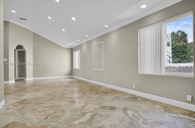 Photo - 1630 Van Buren St