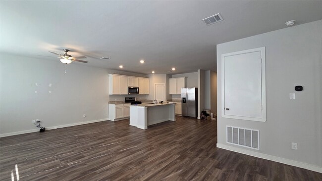 Photo - 25049 Pomegranate Pl