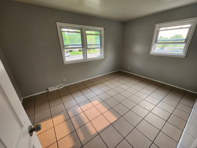 Photo - 7118-7120 W Villard Ave. Unit 7120