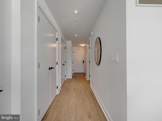 Photo - 1625 Eckington Pl NE Unidad PH207