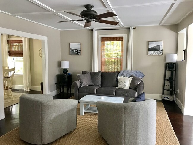 Photo - 18 Granite St