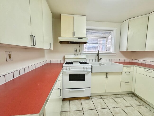 Photo - 3110 Martin Luther King Jr Way