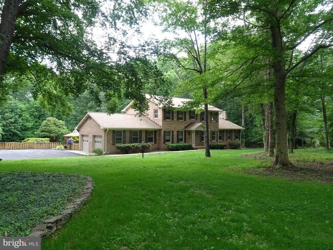 Building Photo - 3842 Stoneybrook Rd Rental
