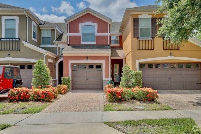 Building Photo - Stylish 3/2.5 Townhome with Open Floor Pla...