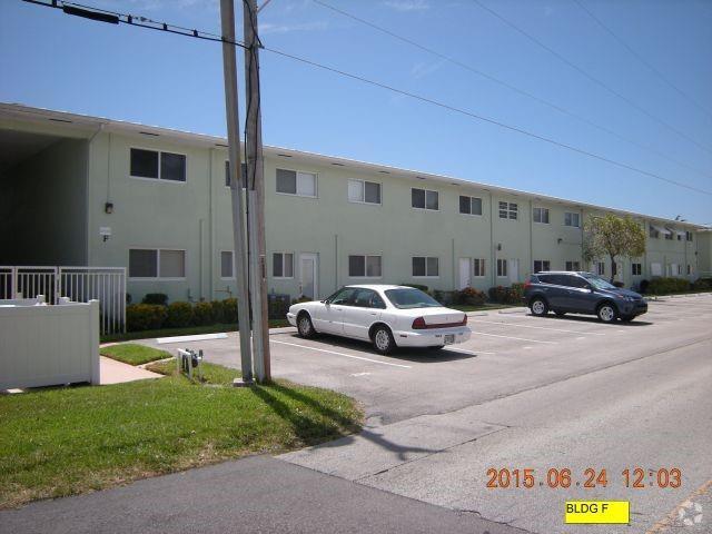 Building Photo - 2100 NE 38th St Unit 216 Rental