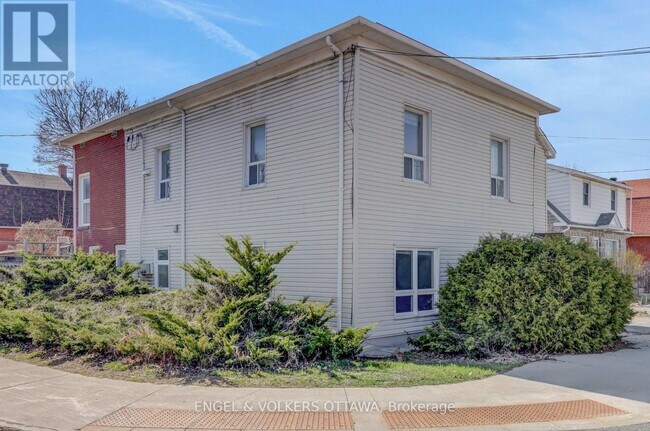 Photo - 504 Hilson Ave