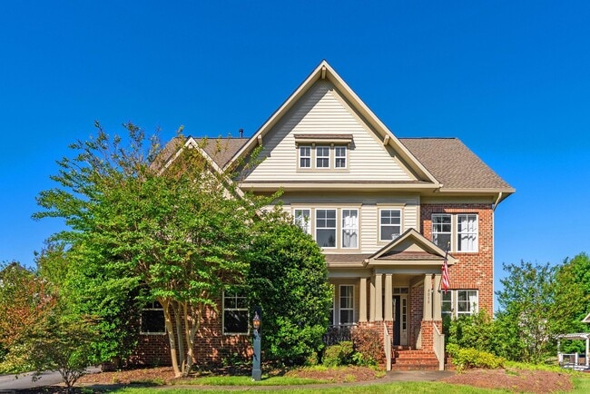 Building Photo - 4039 Cray Dr