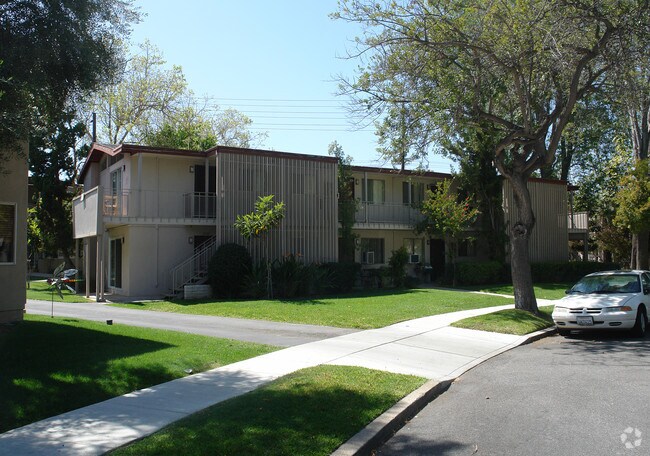 Photo - Conejo Park Apartments