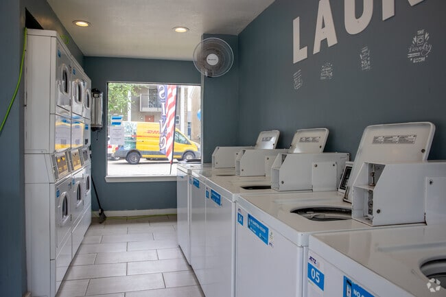 Laundry Room - Charleston Apartments