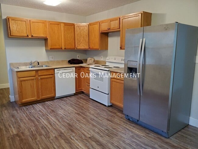 Photo - 2202 Dogwood Pl
