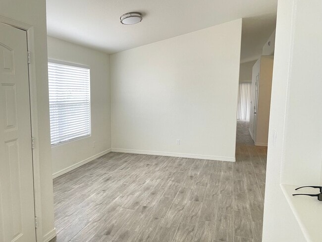 Photo - 1113 W Sparrow Dr