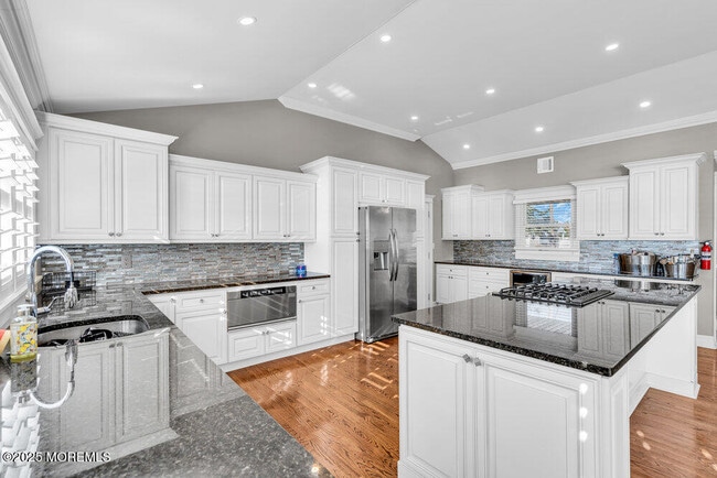Photo - 68 Blue Heron Dr