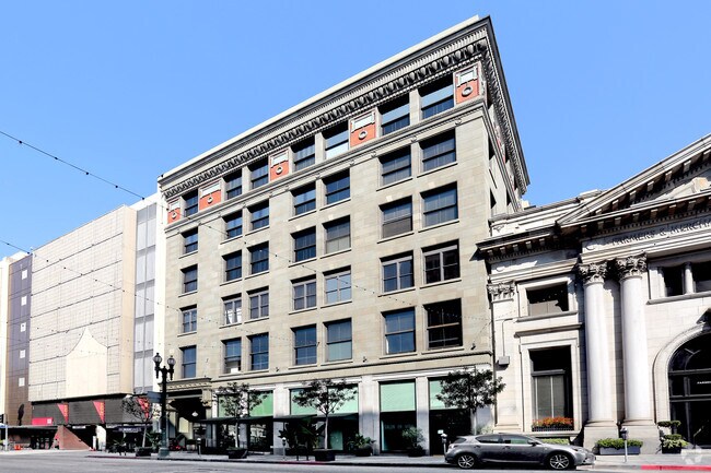 Hellman Lofts