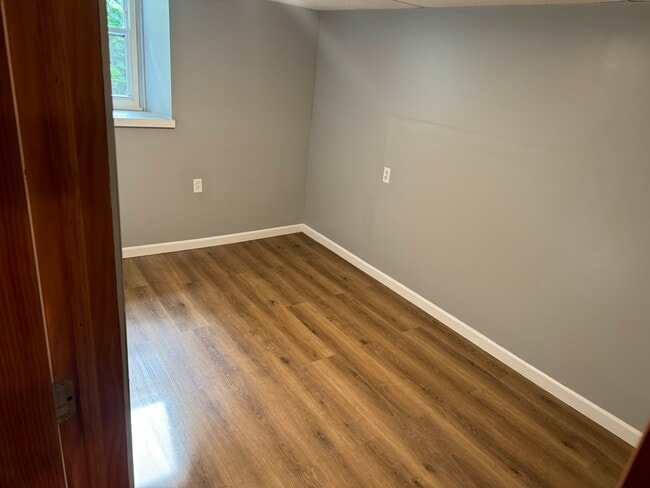 Photo - 210 Locust Ave Unit 4