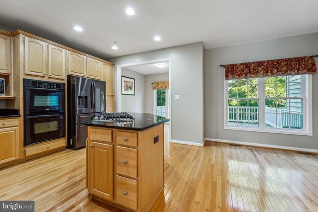 Photo - 4858 Lee Hollow Pl