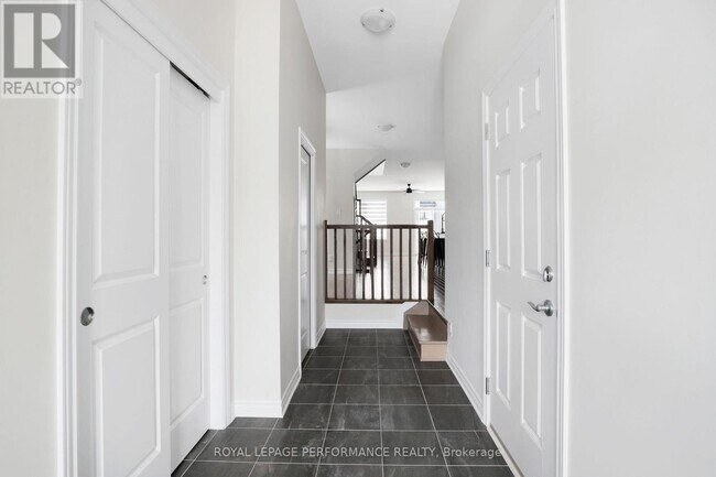 Photo - 1011 Kijik Cres