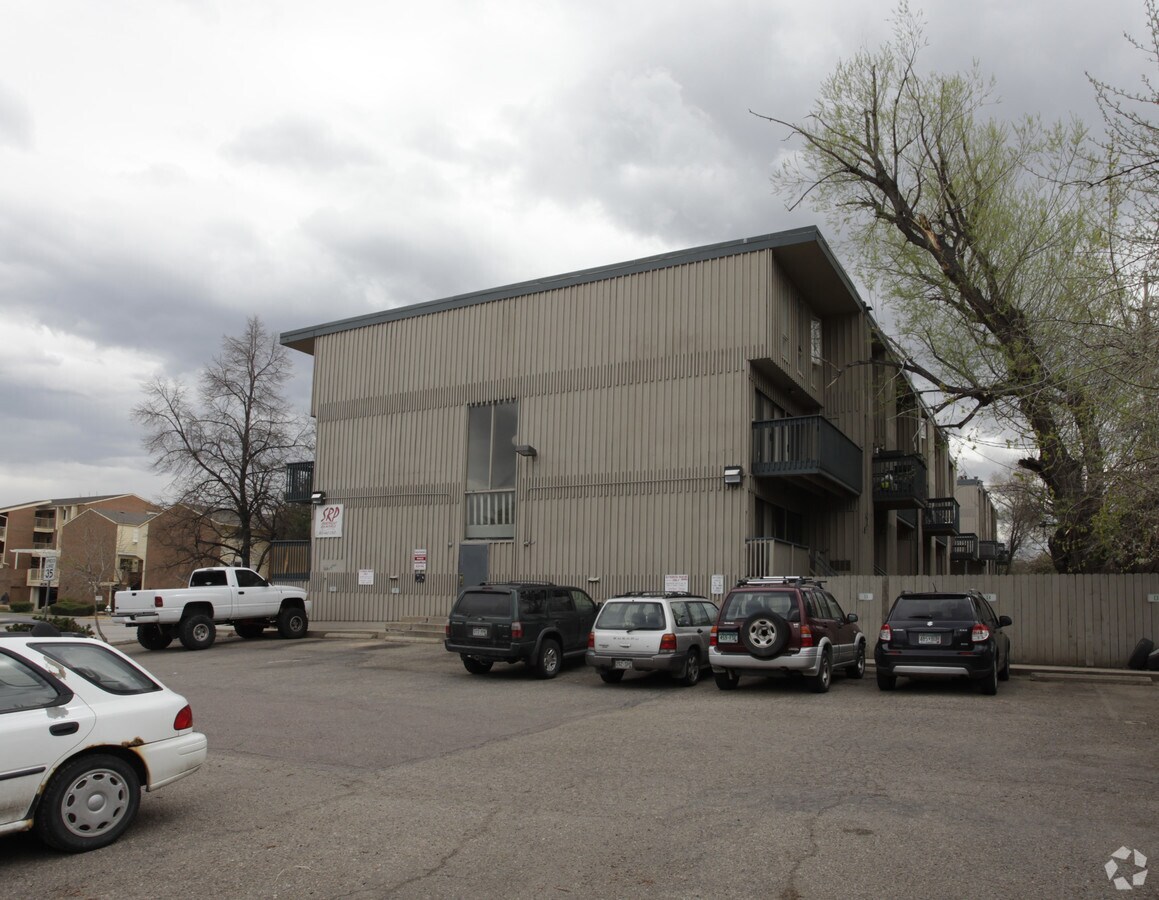 Dakotas Apartments - Dakotas Apartment