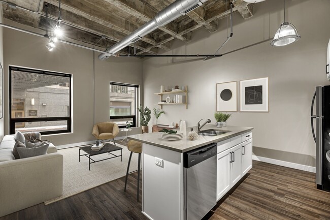 Photo - Kellogg Square