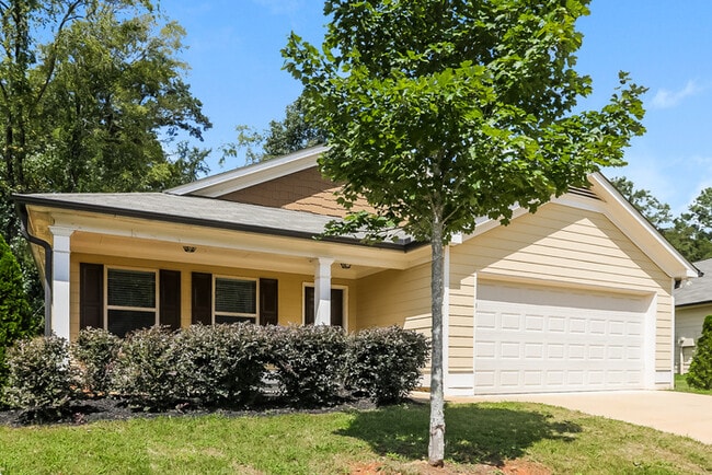 Photo - 165 Rockingham Dr