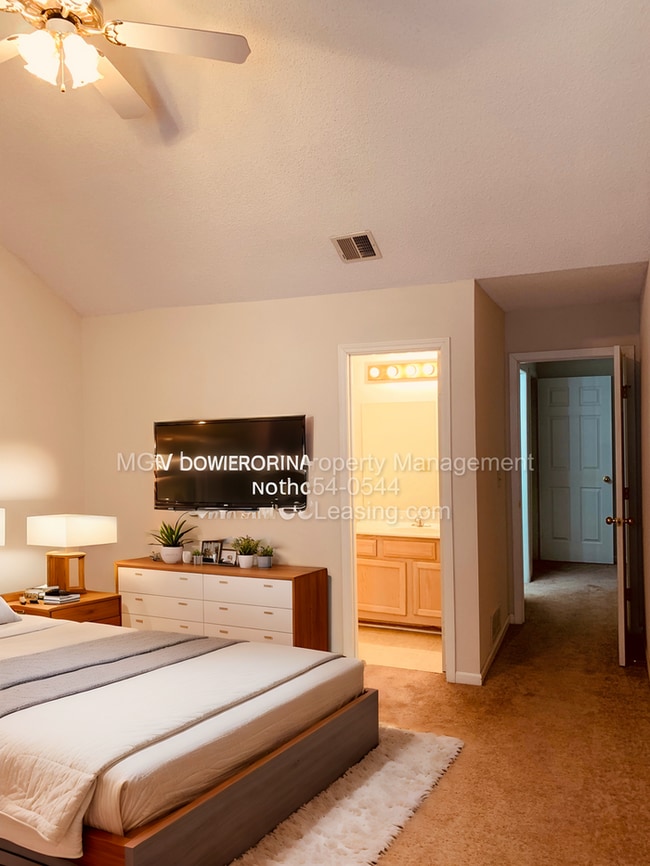 Photo - WHISPERING WINDS TOWNHOUSE IN LEE'S SUMMIT!!!