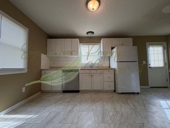 Photo - DUPLEX IN INDEPENDENCE!!!