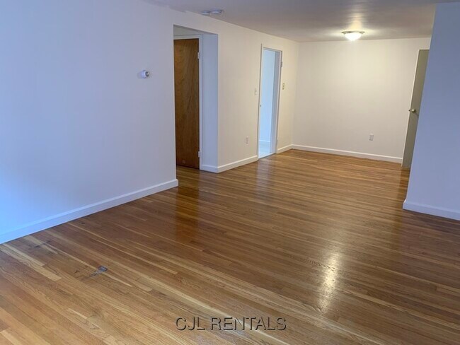 Photo - 19 N Union St Unidad 5