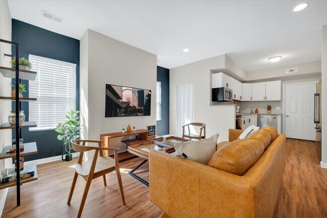 945-947 Palmetto Ave SW Unit Palmetto Up